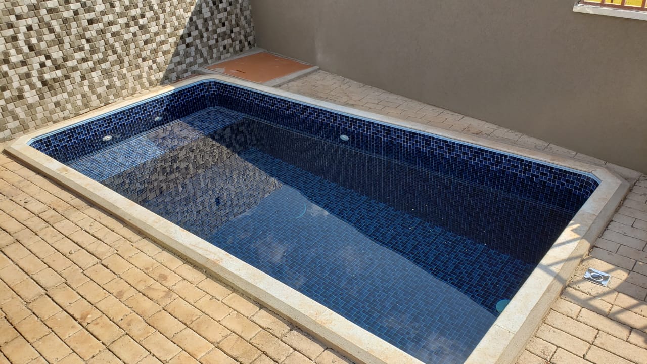 Piscina com Banco no Condomínio Veneza Centerpool Piscinas Ribeirão Preto Piscina com Banco no Condomínio Veneza Centerpool Piscinas Ribeirão Preto